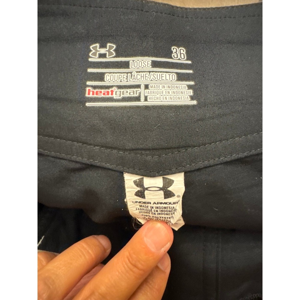 Under Armour Shorts Mens Size 36 Swim Trunks Board Shorts Non- Lined - Picture 5 of 6